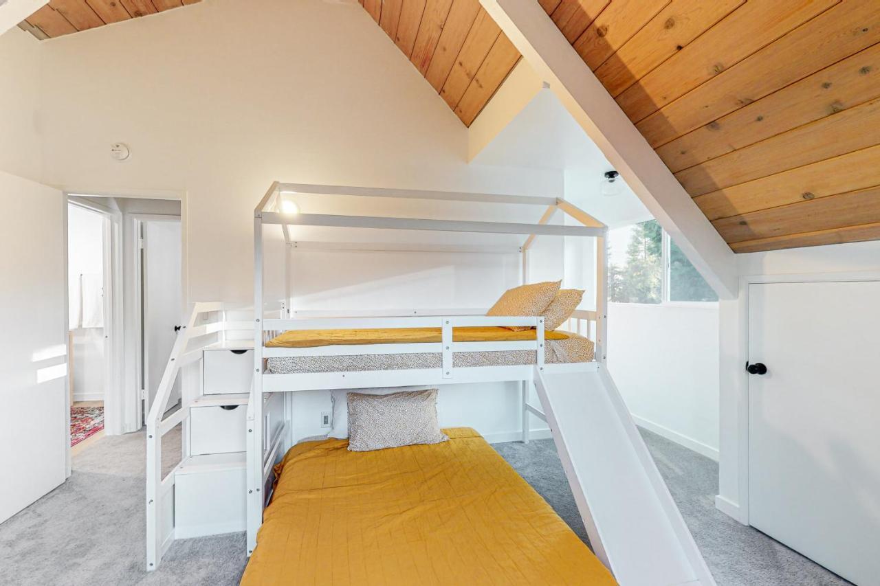 Saint Bernard Beauty Villa Lake Arrowhead Exterior photo